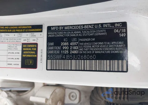 2018 Mercedes-Benz C 300 z USA, uszkodzony, nr VIN 55SWF4JB5JU268060